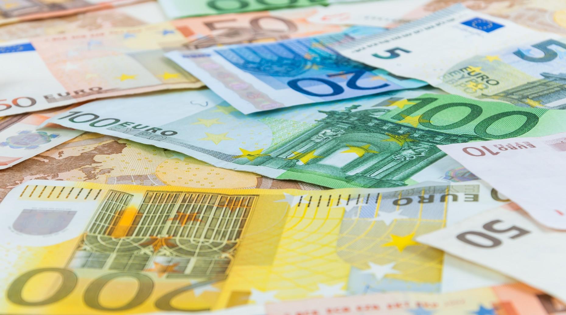 Visuel Assurance vie :  De nouveaux records en avril