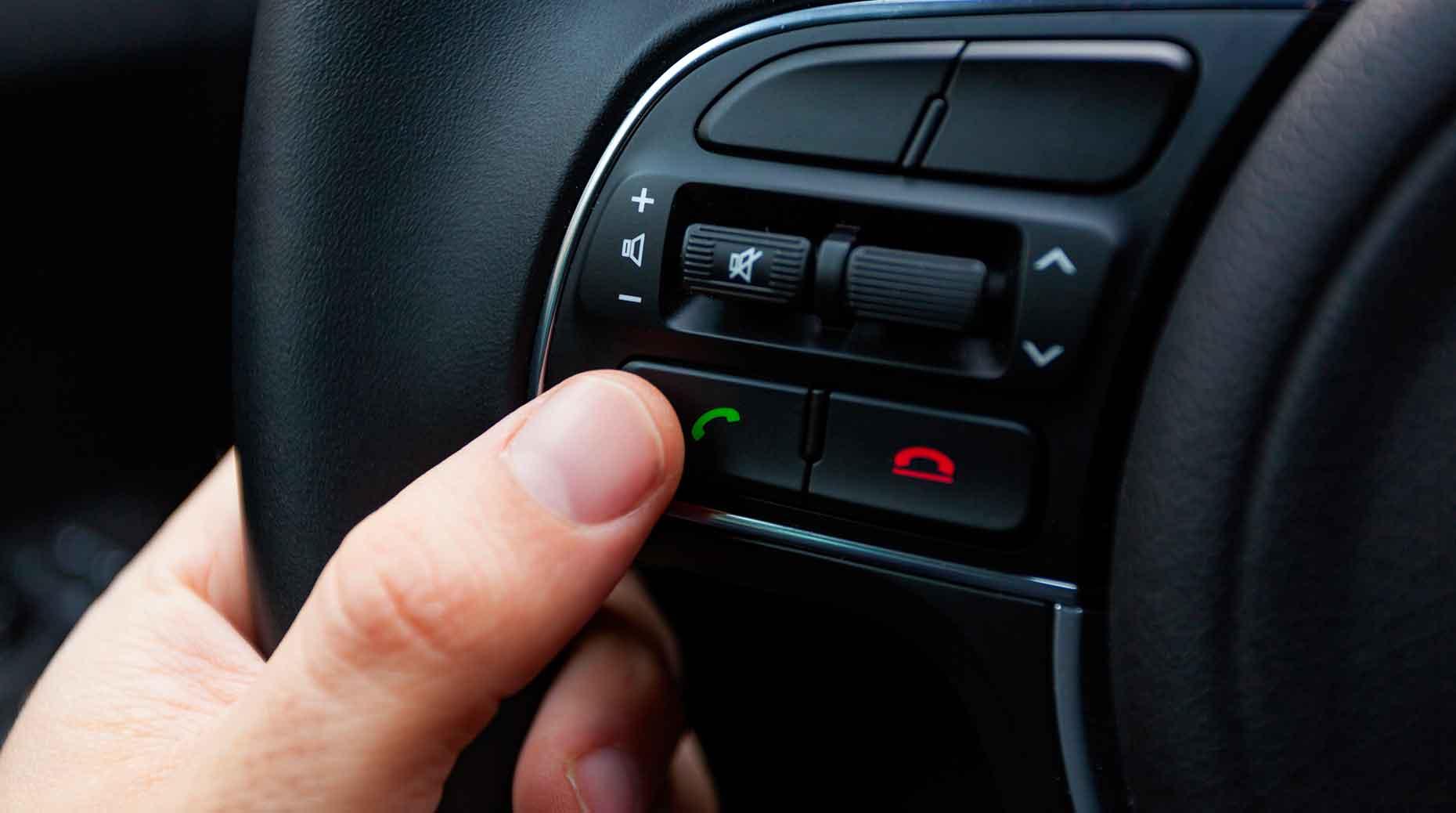 Assurance auto : Conversation téléphonique et perte de vigilance